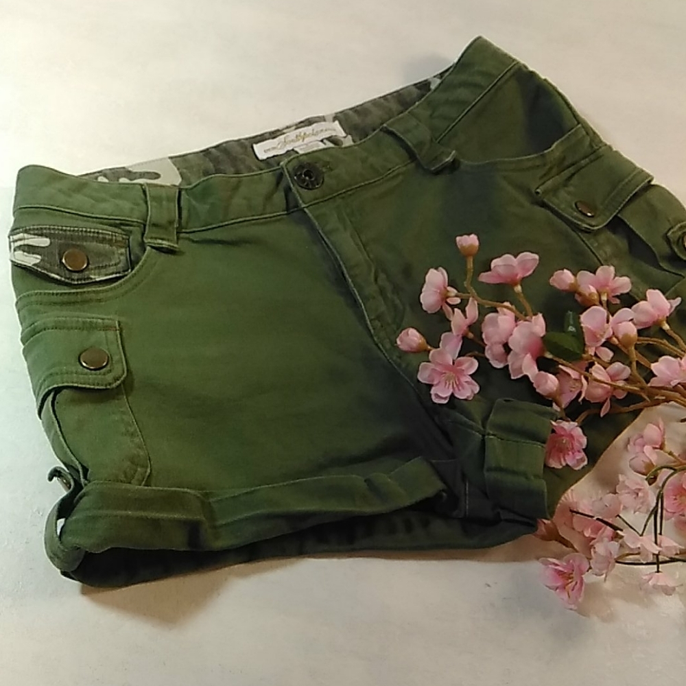 South pole Y2K shorts Jr women's size 7 Beach, Vacation, Streewear.